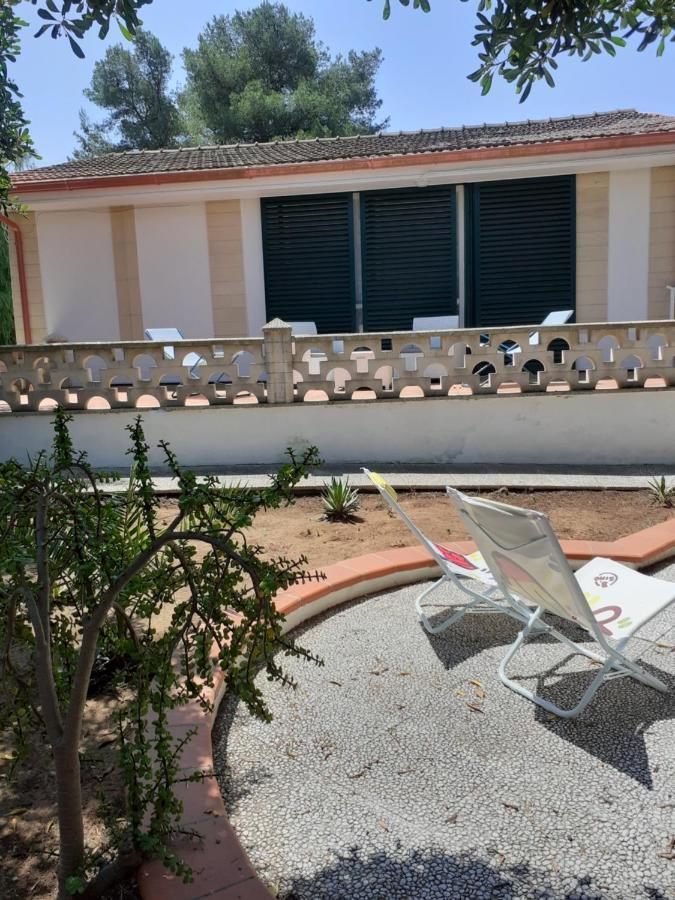Villetta Dei Fiori, Vicino Spiaggia Di Punta Pizzo Галиполи Екстериор снимка